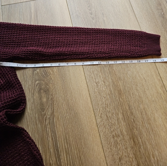 Women's 2Sable Burgundy Red Crew Neck Tectured Knit Long Sleeve Sweater | Small - Picture 6 of 7